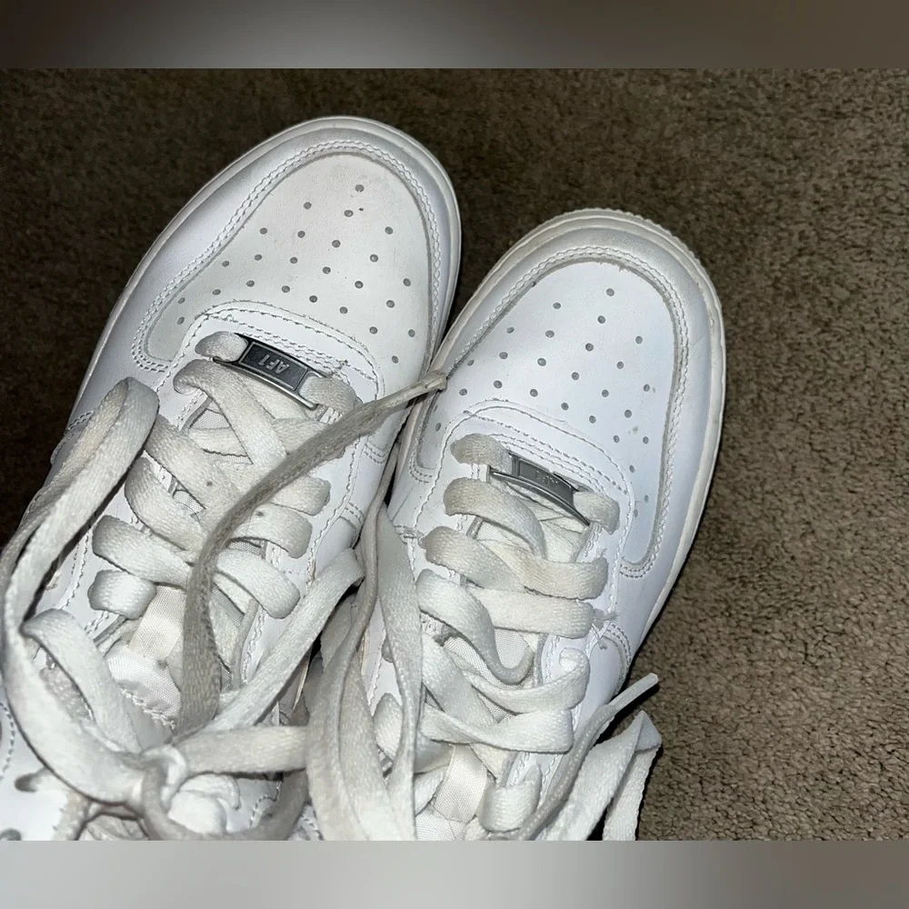 Nike Youth size 4Y White Air Force 1 High Top Sneakers